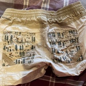 Columbia hiking shorts size 24